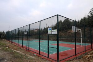 Sakarya Büyükşehir Belediyesi, Bayat ve Eşme mahallelerinde spor sahalarını tamamladı