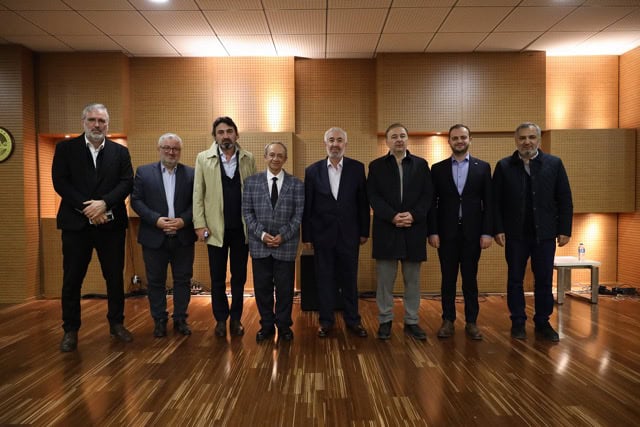 Kurum temsilcileri toplantı anında.