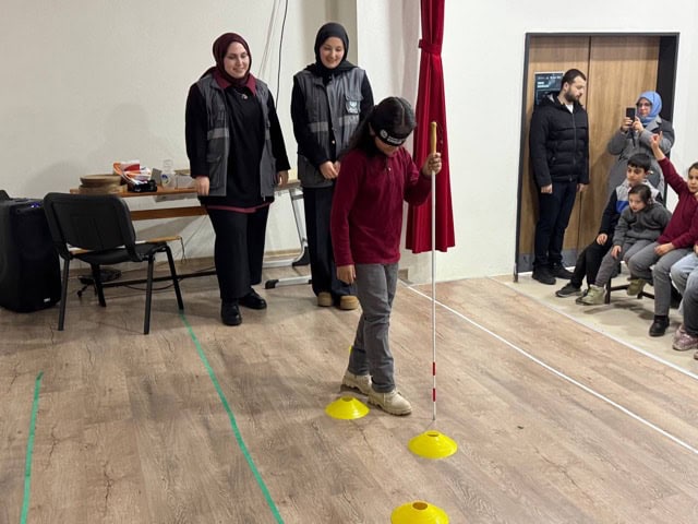 Engelli çocuklar için rehabilitasyon ve eğitim atölyesi.