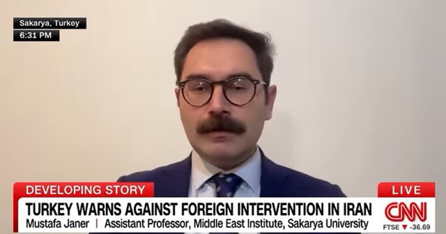 CNN Türk'den canlı haber, İran’a yönelik dış müdahale uyarısı yapan uzman Mustafa Janer.