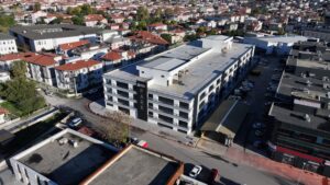 Vatandaşlara uygun fiyatlı ve güler yüzlü hizmet sunan Büyükşehir Katlı Otoparkı açıldı