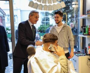 Başkan Yusuf Alemdar Hendek'te Yeni Yatırımlar ve Projelerle Hizmetlerini Sürdürüyor