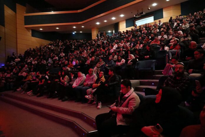 Kibarlık Budalası Sakarya'da Tiyatroseverlerle Buluştu ve Büyük Beğeni Topladı