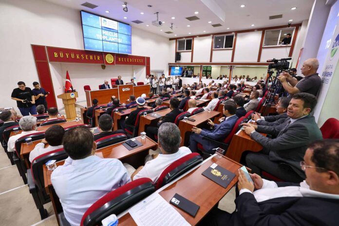 Sapanca Park ve Uzunçarşı projeleri ile 53 mahallenin kırsal statüsü Büyükşehir Meclisi'nde görüşülecek