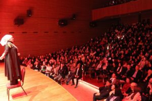 Serdivan’da Dünya Tiyatro Günü’nde Balkan Türk Tiyatrosu’ndan Özel Gösteri