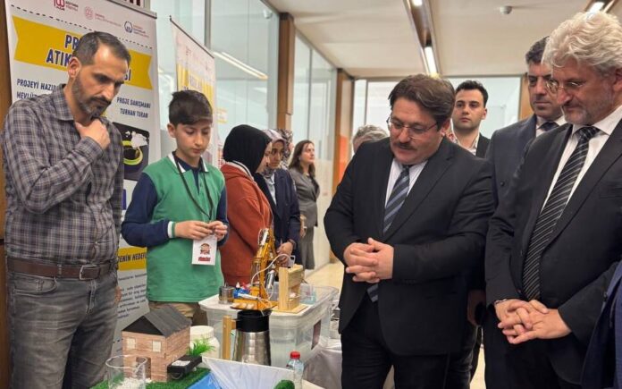 Sakarya'da 'Çekirdekten Girişimci' Proje Olimpiyatları ile Öğrenciler Yenilikçi Fikirlerini Yarıştıracak