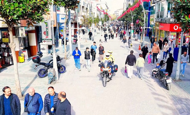 Sakarya Merkezde Motorize Sağlık Ekibi Acil Vakalar İçin Göreve Başladı