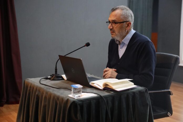 Büyükşehir Akademi’de Yeni Dönem Mesnevi Okumalarıyla Başladı