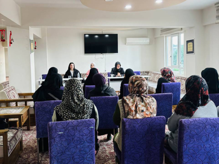 Kadın Kadına Projesi Akyazı Kırsalında Kadınlarla İletişim ve Destek İçin Sürdürüldü