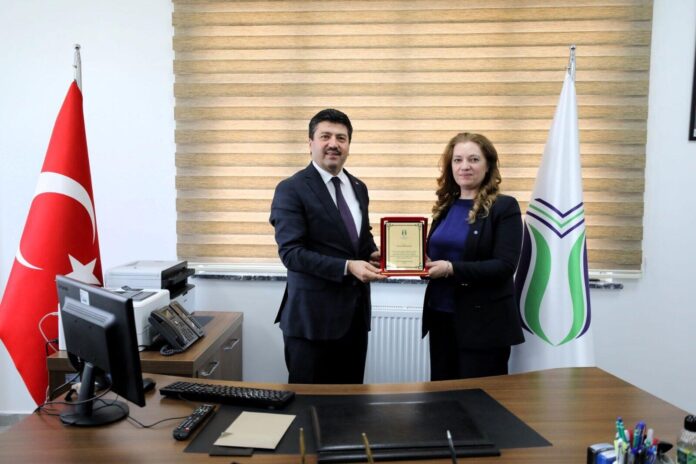 SUBÜ Sağlık Bilimleri Fakültesi Dekanlığına Prof. Dr. Feride Taşkın Yılmaz Devraldı