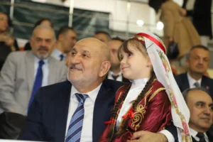 Hendek’te 24 Ayda Gerçekleştirilen Yatırımlar ve Yeni Projeler Meclis Toplantısında Paylaşıldı