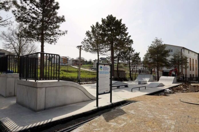 Kaynarca Aziz Duran Parkı’nda Yeni Sosyal Alanlar Tamamlanıyor