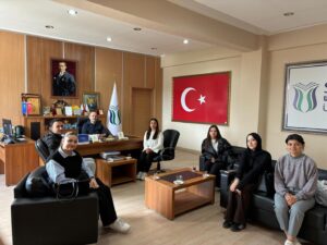 Sakarya'da Yaşam Reçetesi Öğrenci Topluluğu'ndan Prof. Dr. Fatih Sönmez'e Ziyaret