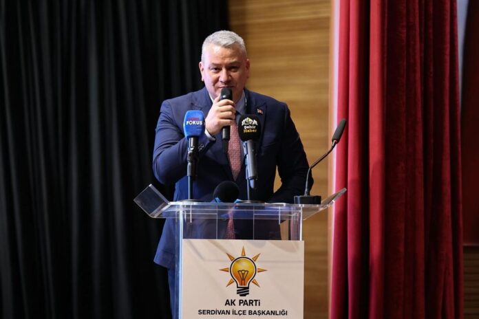 Serdivan'da Son İki Yılda Tamamlanan Projeler ve Yeni Yatırımlar Toplantıda Paylaşıldı